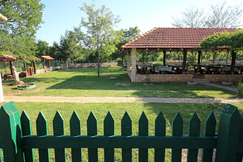 Agrotourism Galic Krka Hotel Drinovci Екстериор снимка